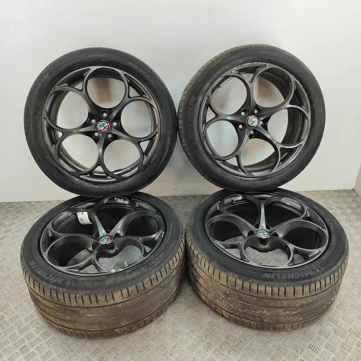 ALFA ROMEO STELVIO 949 Alloy Wheel Set 9Jx20 ET29 10Jx20 ET34 156121066 2018