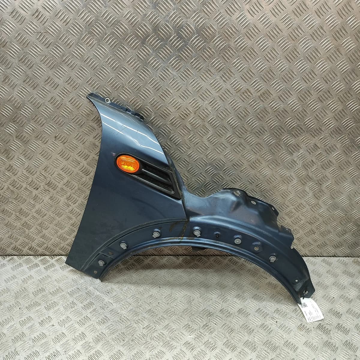 MINI CLUBMAN R55 Front Right Fender 5A55B02 2010 31963945