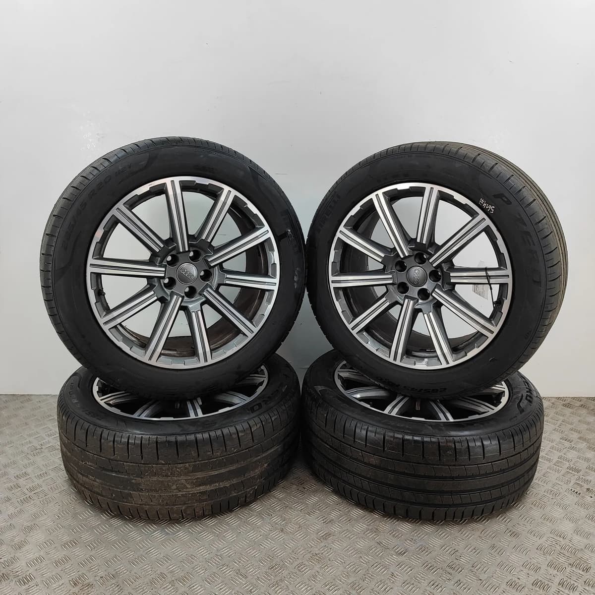 AUDI Q7 4M Alloy Wheel Set 4M0601025AE 2016 32007665