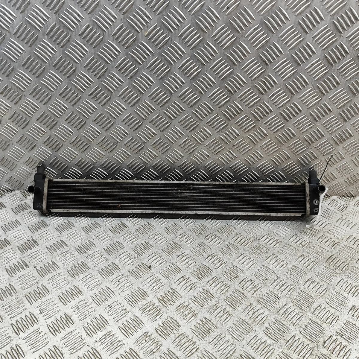 TOYOTA PRIUS XW30 Inverter Radiator G9010-47031 1.8 Hybrid 73kW 2014 32038739