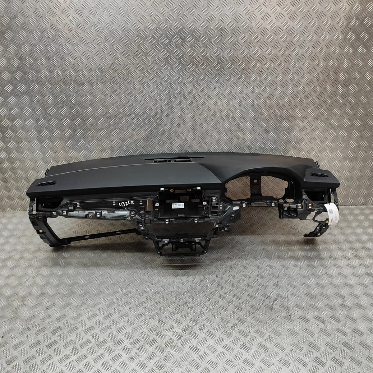 SKODA SCALA Dashboard RHD 656857007A 1.0 Petrol 85kw 2020 32065775