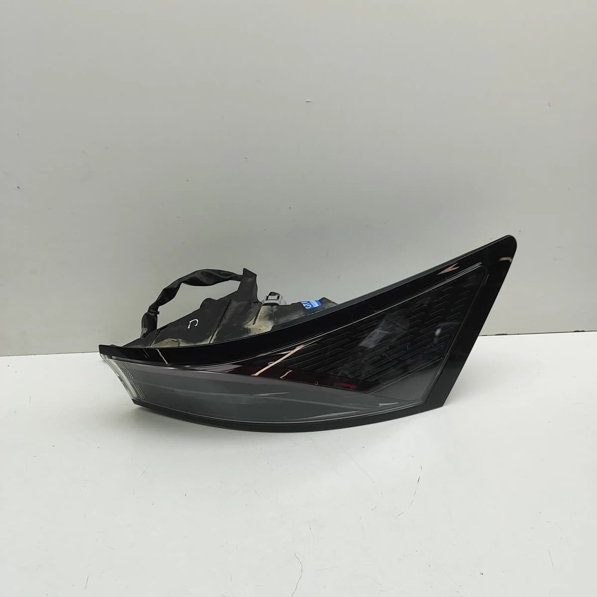 NISSAN ARIYA FE0 Rear Right Tail Light 26550-5MP0A RHD 2023 32085273
