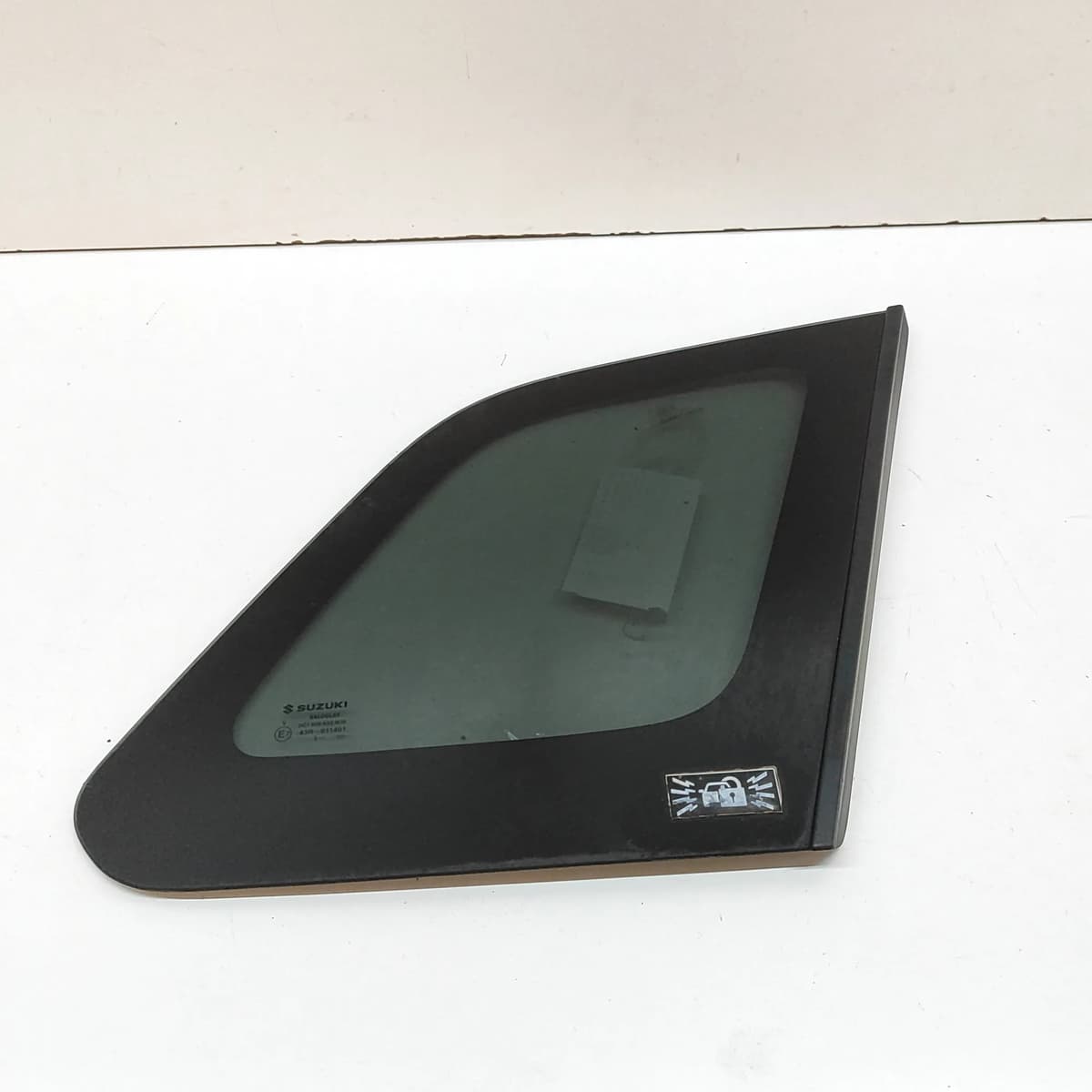 SUZUKI VITARA LY Rear Right Quarter Window 84582-54P00 1.6 Diesel 88kw 32086755