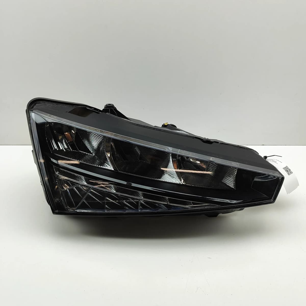 SKODA SCALA Front Right Headlight RHD 90176074 1.0 Petrol 85kw 2020 32094234