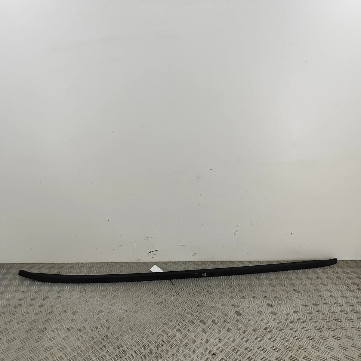 VOLVO V60 MK2 Right Side Roof Rail 31448859 2022 32184492
