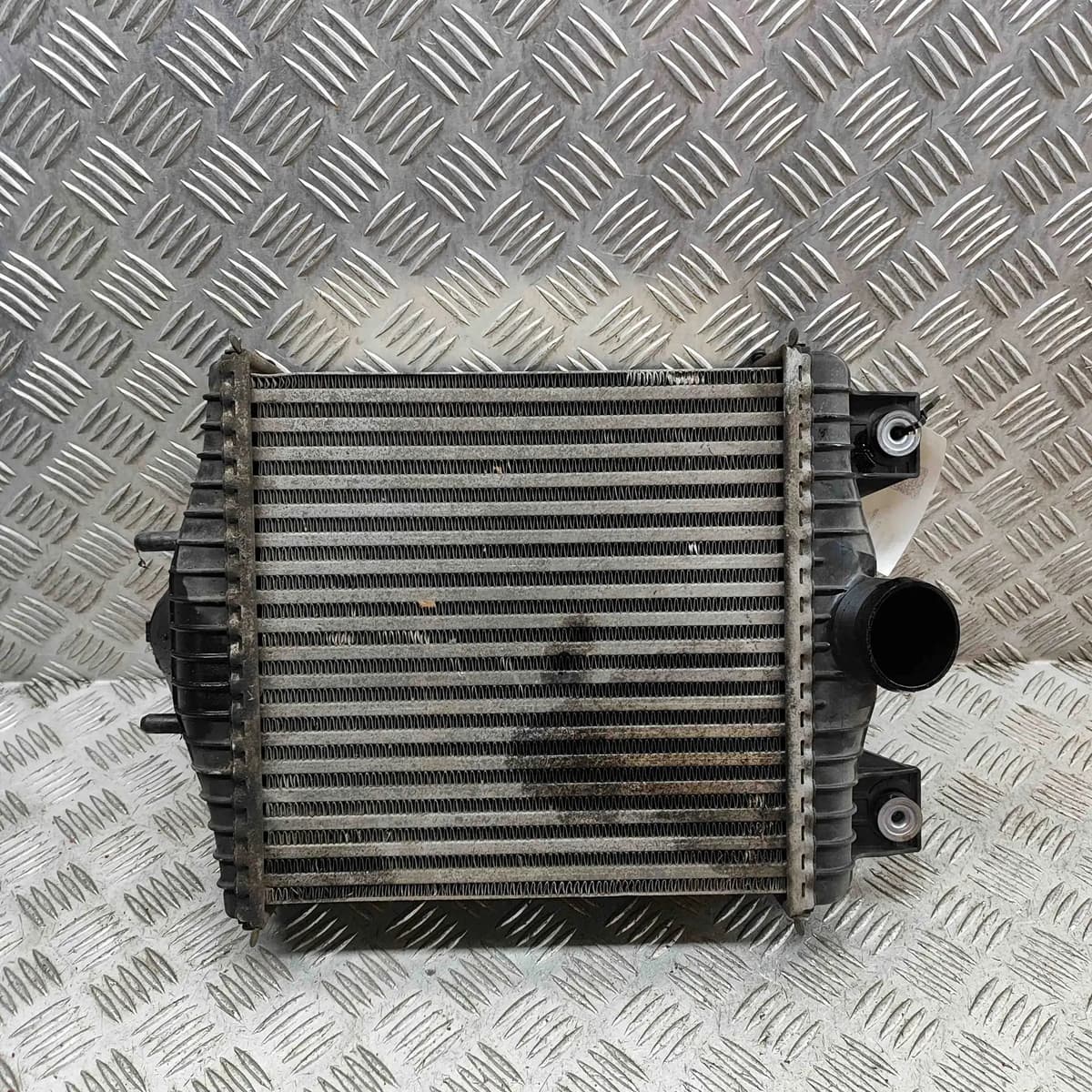 LR RANGE ROVER SPORT II L494 Intercooler Radiator CPLA-9L440-AC 4.4 Diesel 250kW