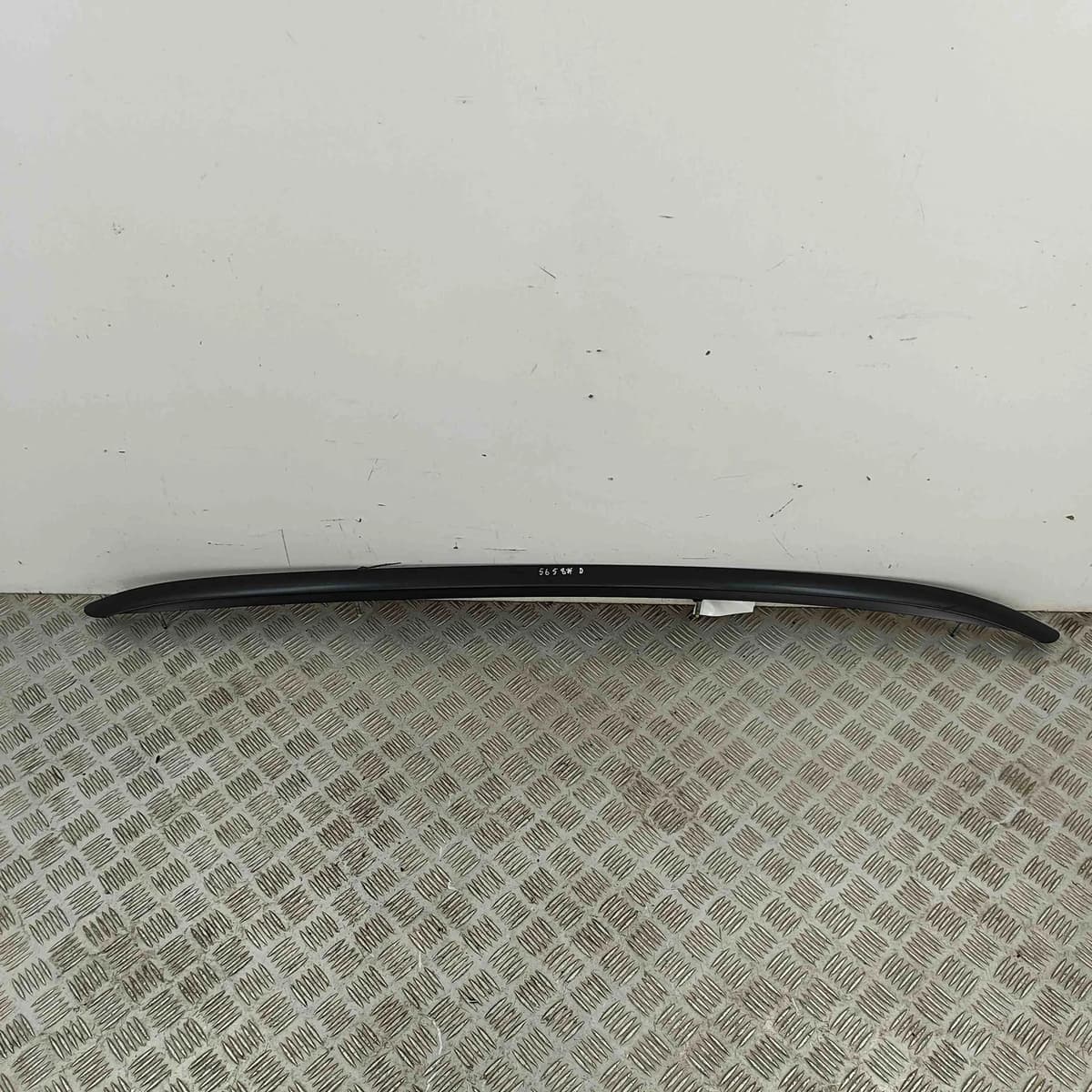 AUDI Q3 8U Right Side Roof Rail 8U0860022 2.5 Petrol 228kw 2014 32432302