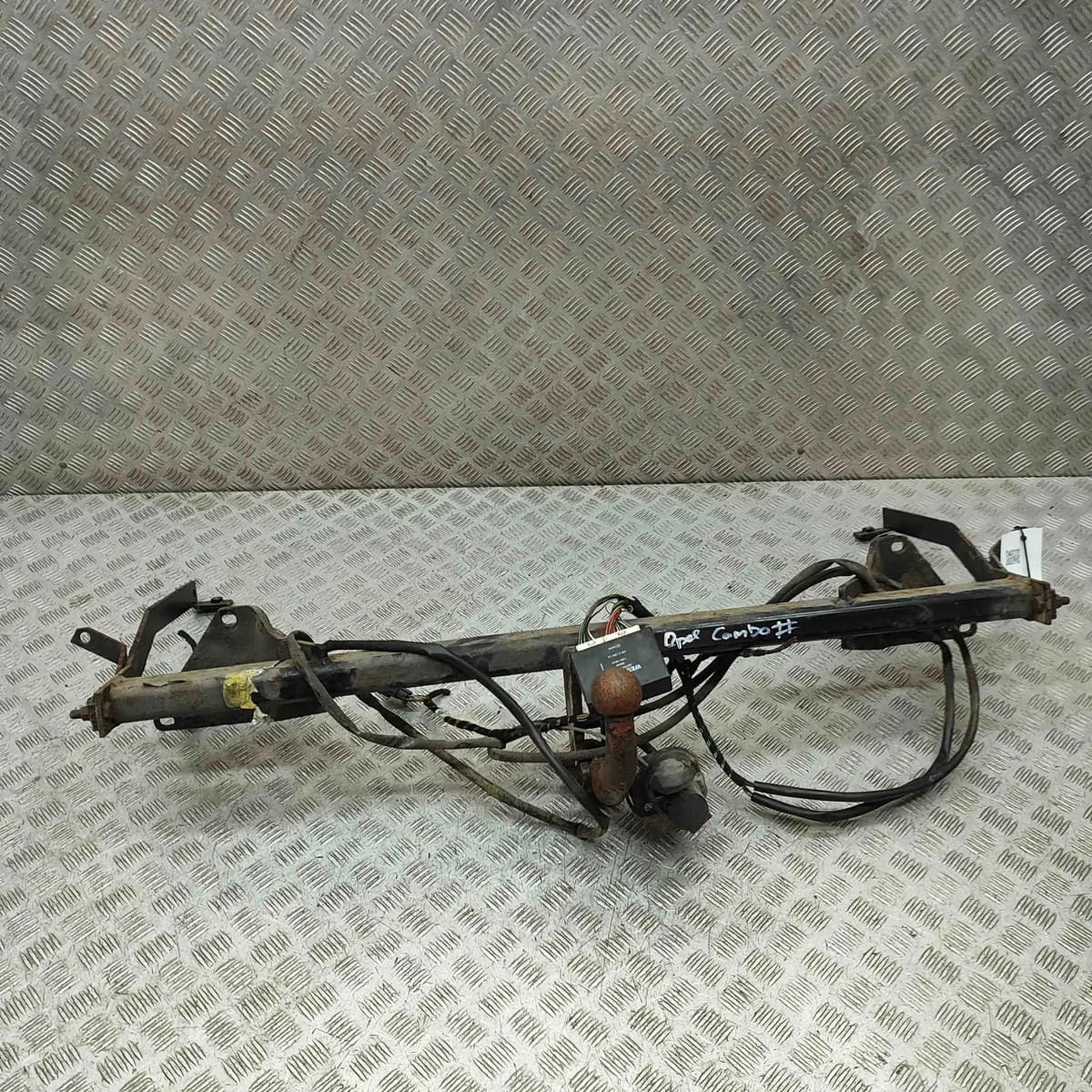 OPEL COMBO Tour Towbar Kit 5263 A50-X 2001 32481906