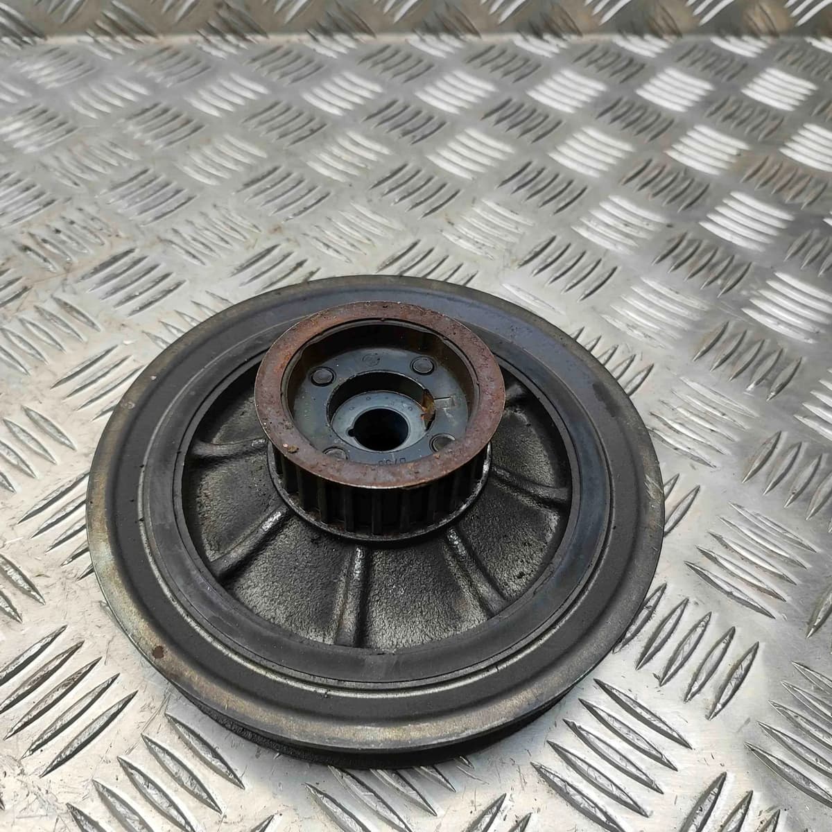 OPEL Vauxhall INSIGNIA A Sedan G09 Crankshaft Pulley 55586935 2.0 Diesel 103kW