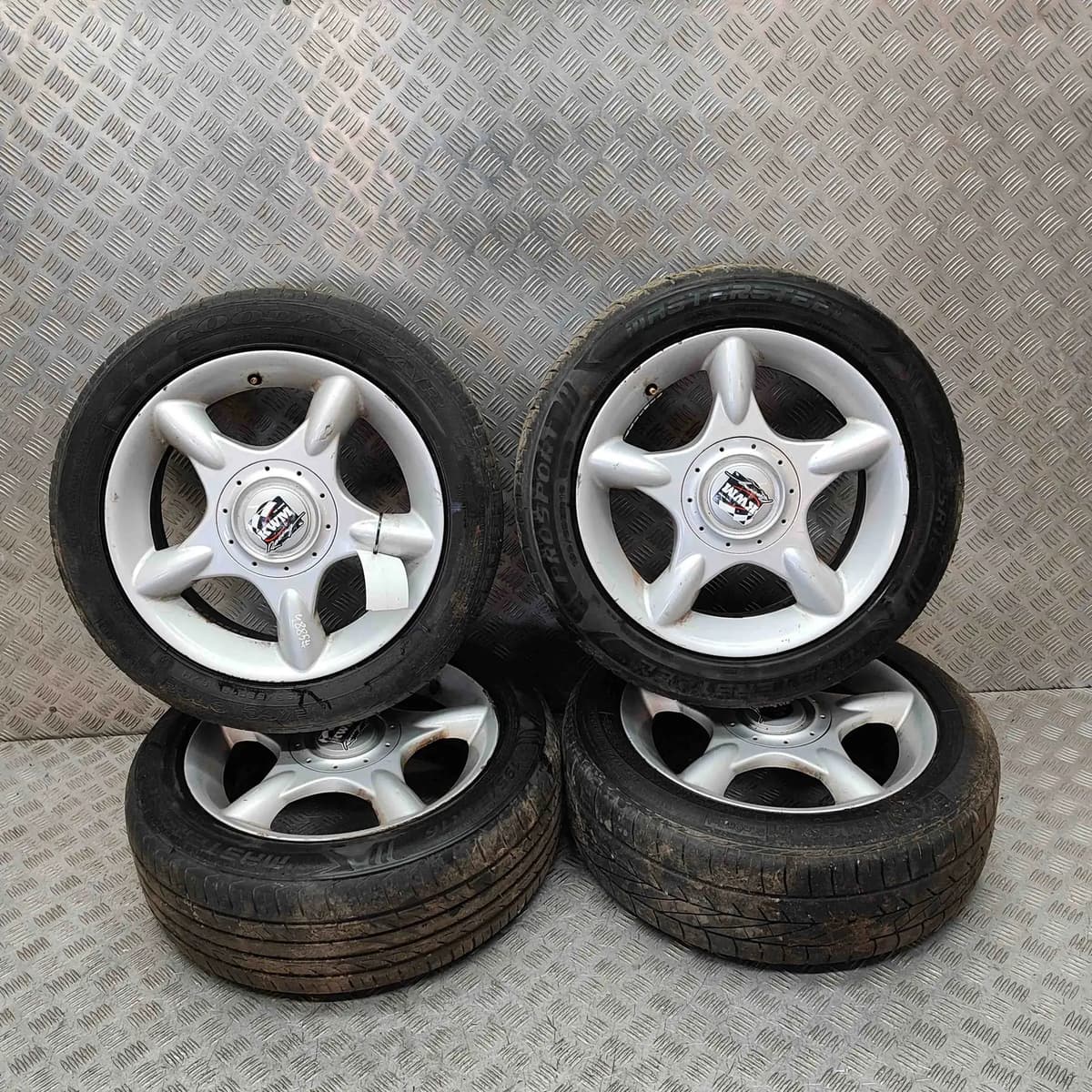 MINI COOPER R50, R53 Alloy Wheel Set 1512348 1.6 Petrol 85kw 2001 32633614