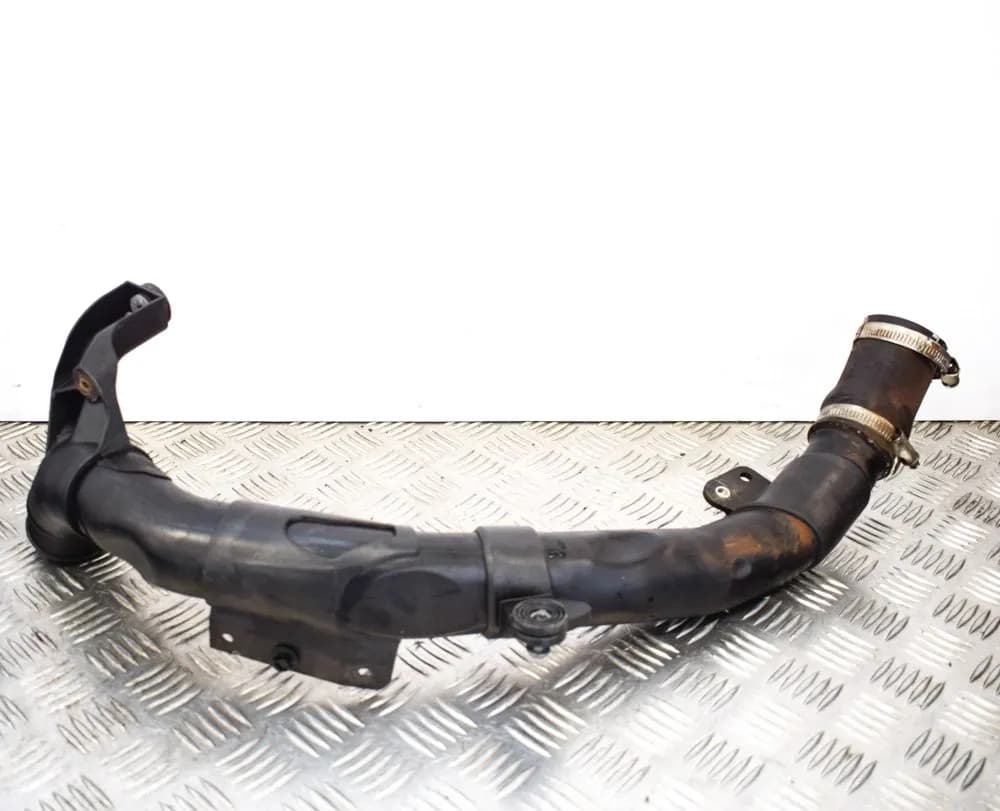 AUDI A3 8P Intercooler Left Side Hose 5N0145840F 5N0145828D 2010 2.0 TDI 103 KW