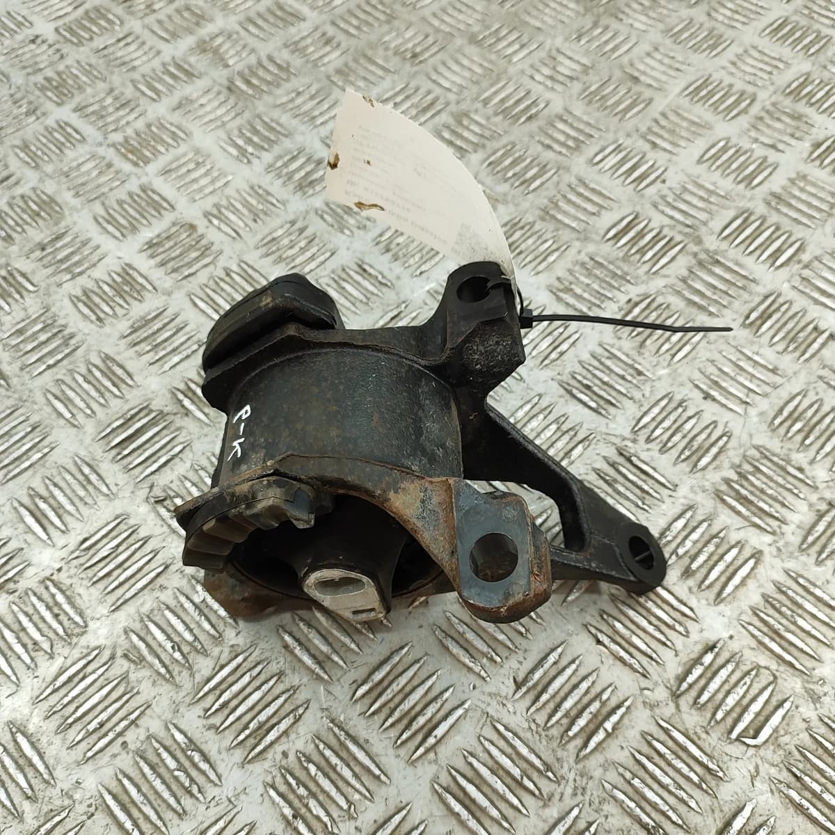 MAZDA CX-5 KE, GH Left Side Engine Mount KD62-39-070C 2.2 Diesel 110kw 32788776