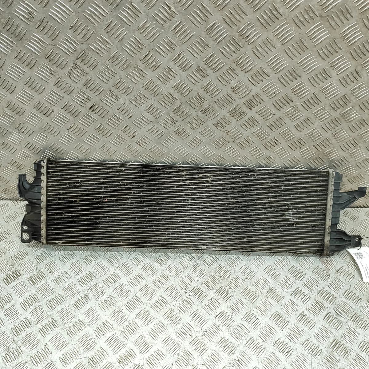VW TRANSPORTER T6 Furgon SGA, SGH Cooling Radiator 7E0121212A 32840397