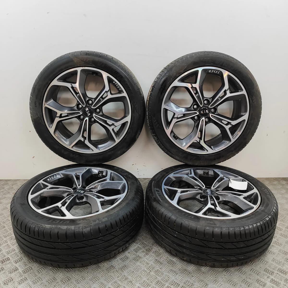 KIA SPORTAGE QL Alloy Wheel Set 52910-F1510 1.6 Diesel / electricity 32855013