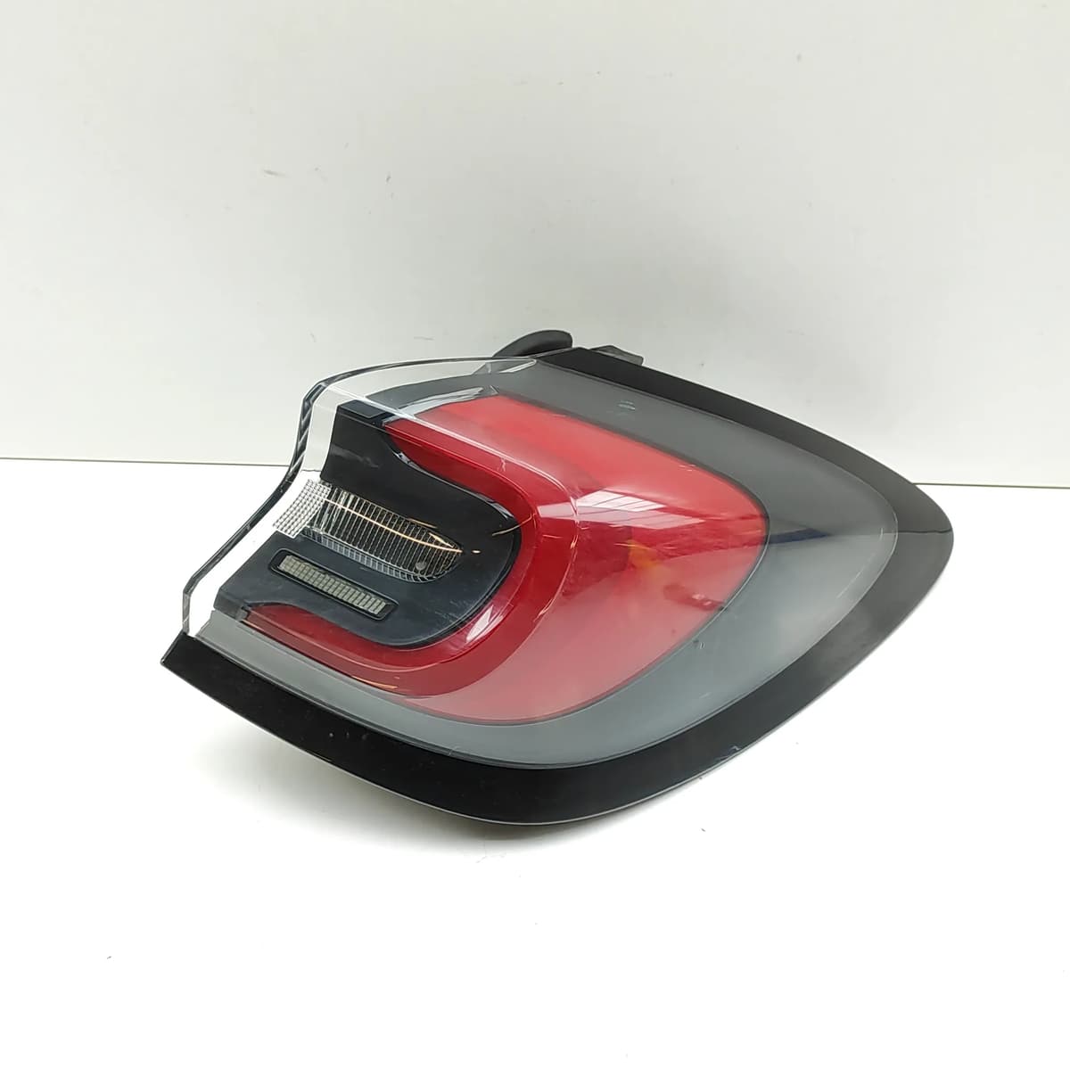 FORD PUMA Rear Right Tail Light L1TB-13404-AG RHD 2023 32856378