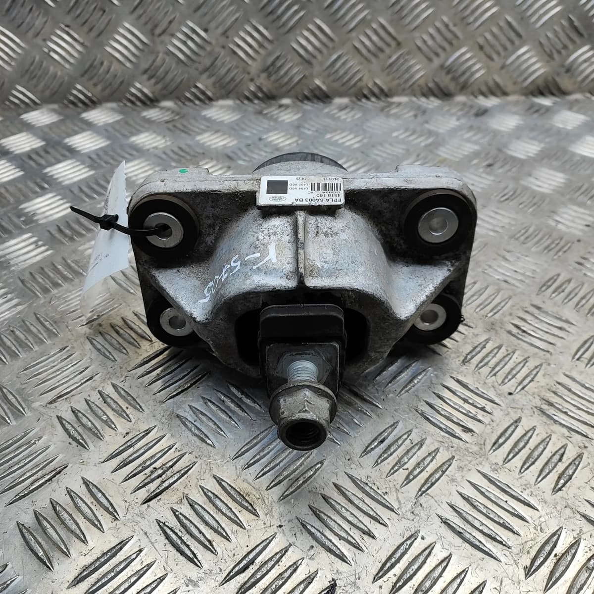 LR DISCOVERY V L462 Right Side Engine Mount FPLA-6A003-BA 3.0 Diesel 190kW 2017