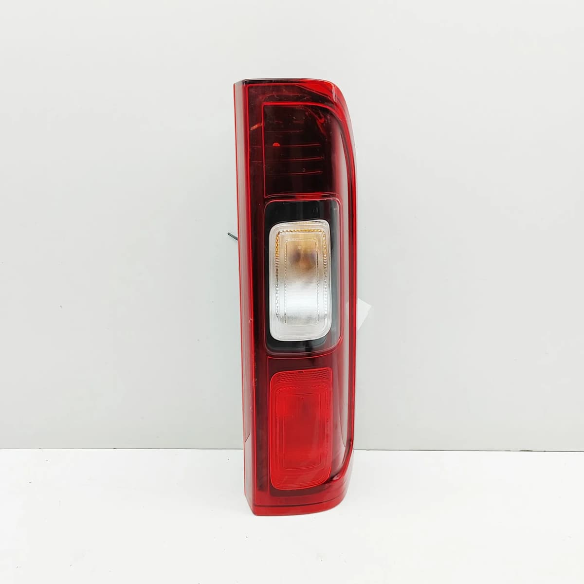 RENAULT TRAFIC MK3 Furgon FG Rear Right Tail Light 265504656R 32884076