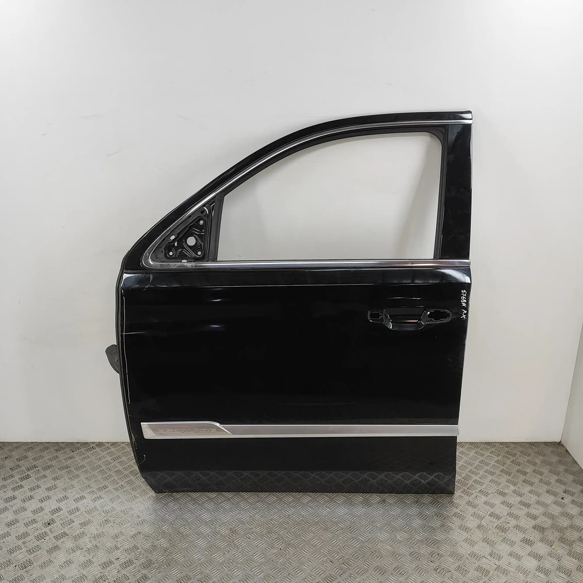 CADILLAC ESCALADE MK4 Front Left Door 86532539 LHD 2019 32960444