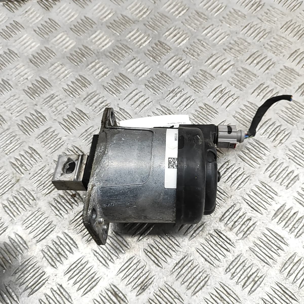 PORSCHE 911 992 Rear Left Side Engine Mount 992199384F 3.0 331kw 2024 32998894