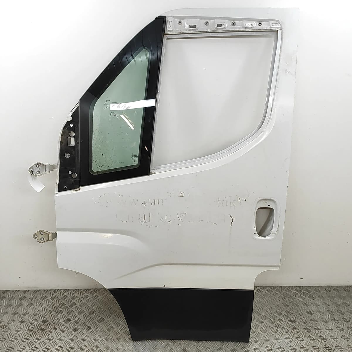Iveco Daily MK3 Front Left Door 5801489558 2.3 Diesel 100kw 2019 33032212 RHD