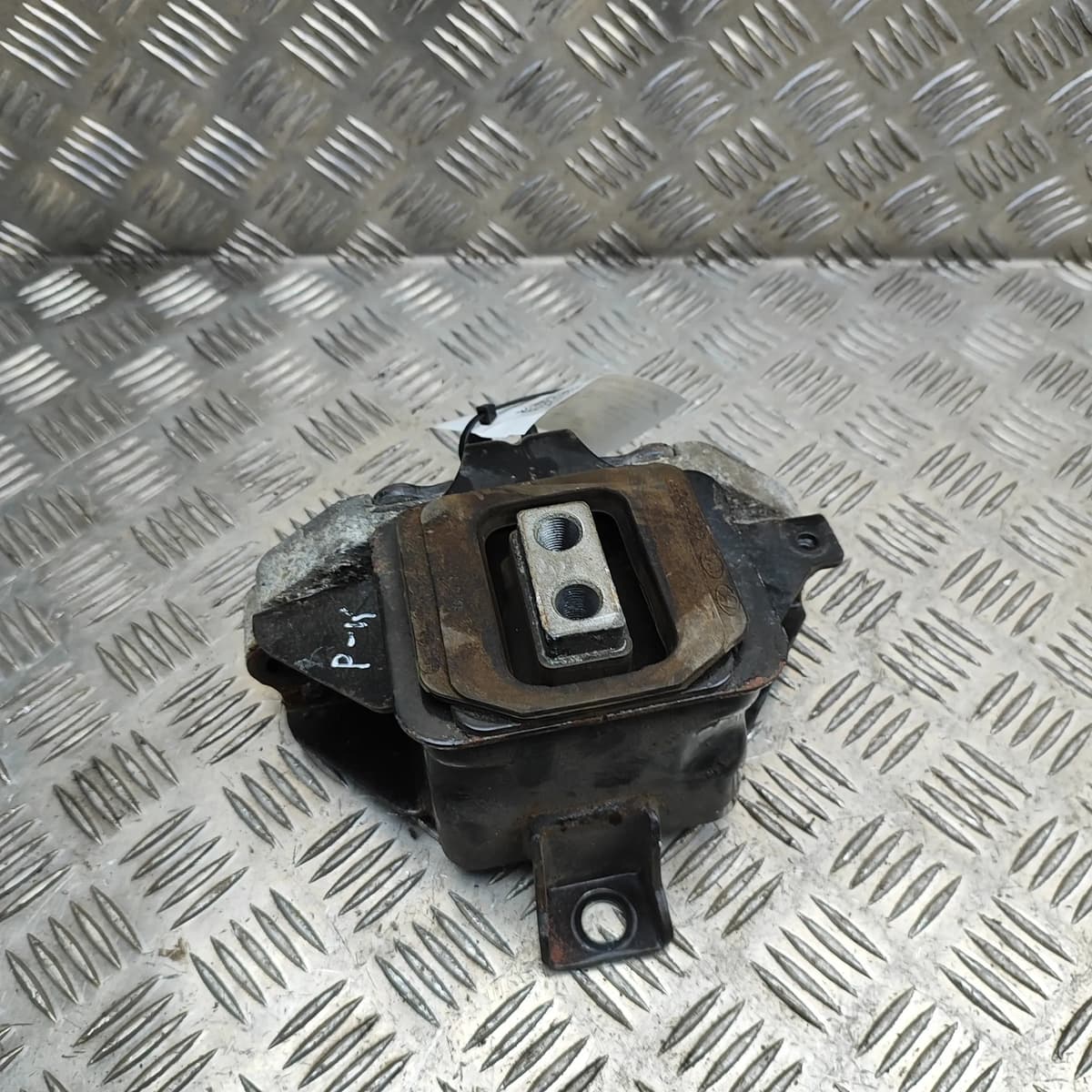 KIA OPTIMA Sportswagon Left Side Engine Mount 21830-D4400 1.7 Diesel 33035955