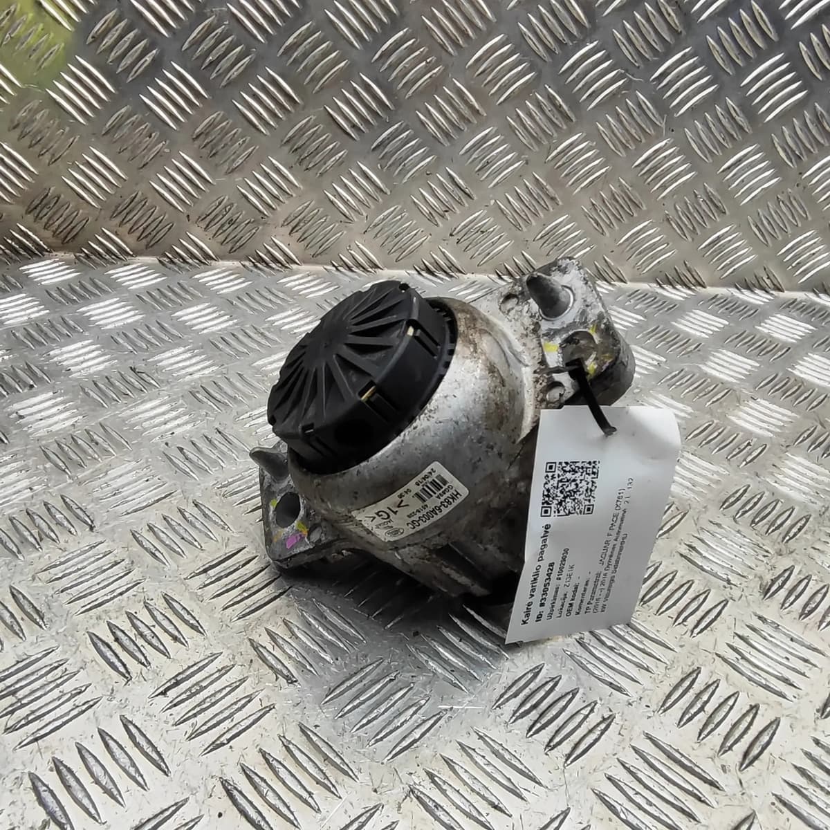 JAGUAR F-PACE X761 Left Side Engine Mount HK83-6A003-GC 2.0 Diesel 33053428