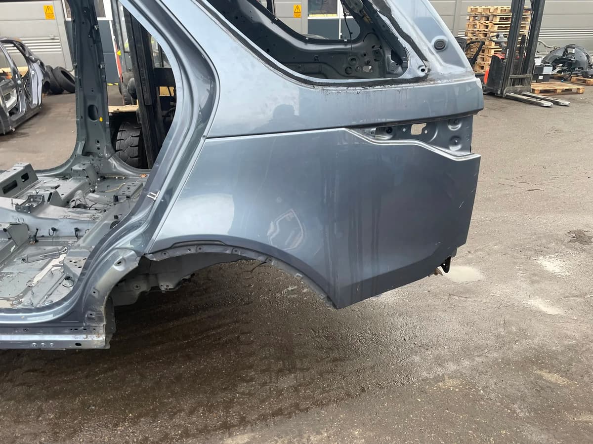 LAND ROVER DISCOVERY V L462 Rear Left Quarter Panel 3.0 Hybrid 221kW 2021