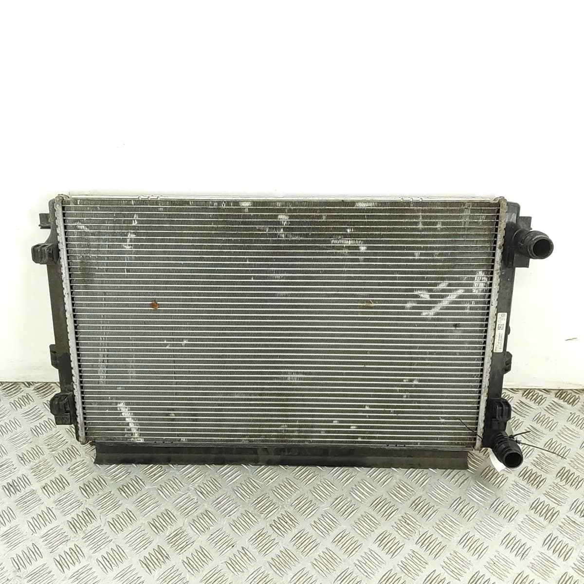VOLKSWAGEN PASSAT B8 3G Cooling Radiator 5Q0121251GD 2.0 Diesel 110kW 2018