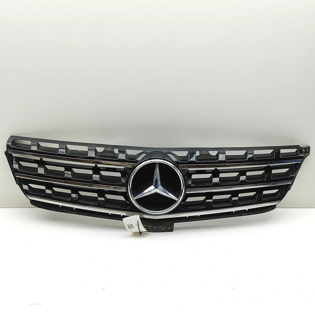 MERCEDES-BENZ M W166 Radiator Grille A1668800085 2.1 Diesel 150kw 2011 33069598