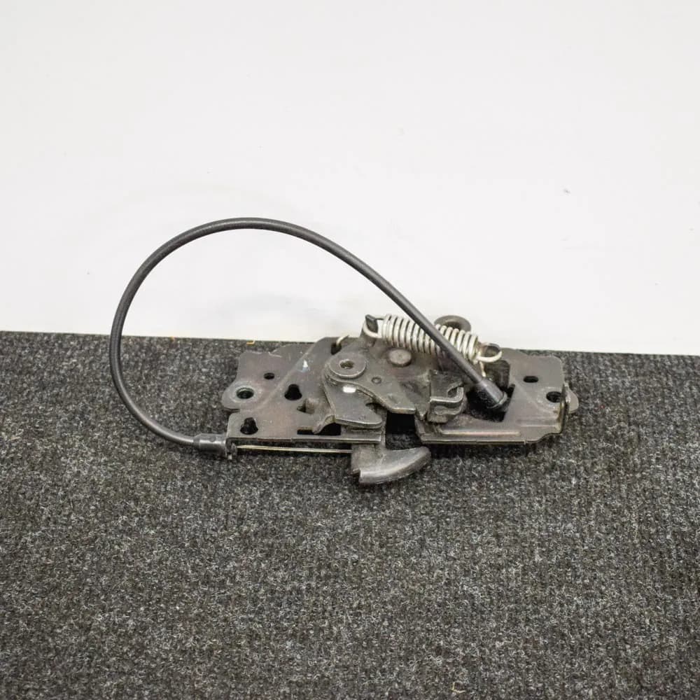 FORD FOCUS Bonnet Hood Catch Lock MK3 2017
