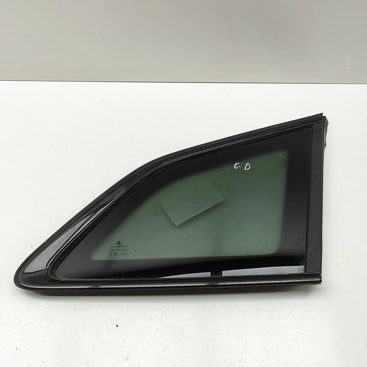 SKODA ENYAQ iV Rear Right Quarter Window 5LG845298C 33065633 2023