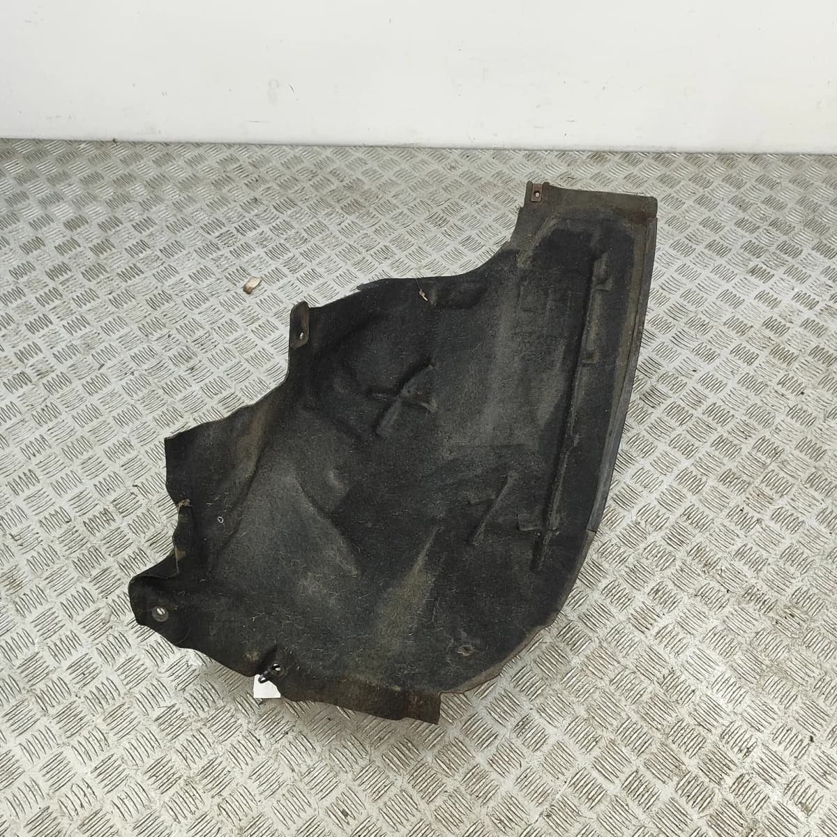 LAND ROVER RANGE ROVER EVOQUE L551 Front Left Arch Liner Rear Part LR137461 2019