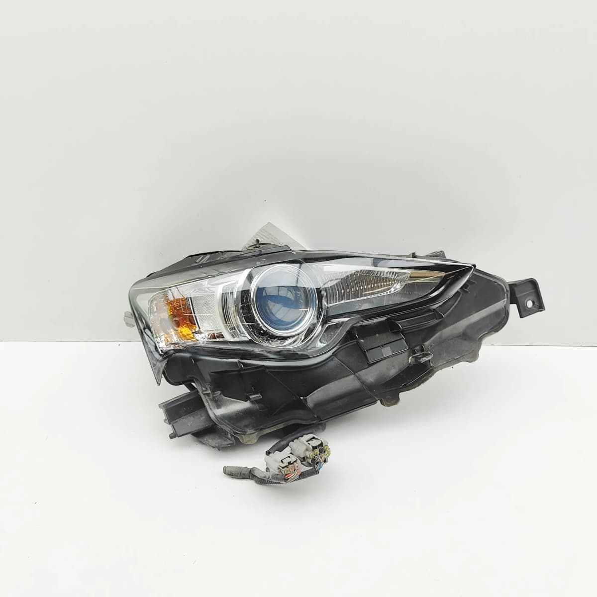 LEXUS IS MK3 XE30 Front Right Headlight 81145-53700 RHD 2015 36035151
