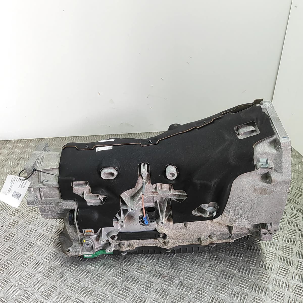 BMW 4 Gran Coupe G26 xDrive Gearbox GA8X51CZ 3.0 Petrol / electricity 35034217