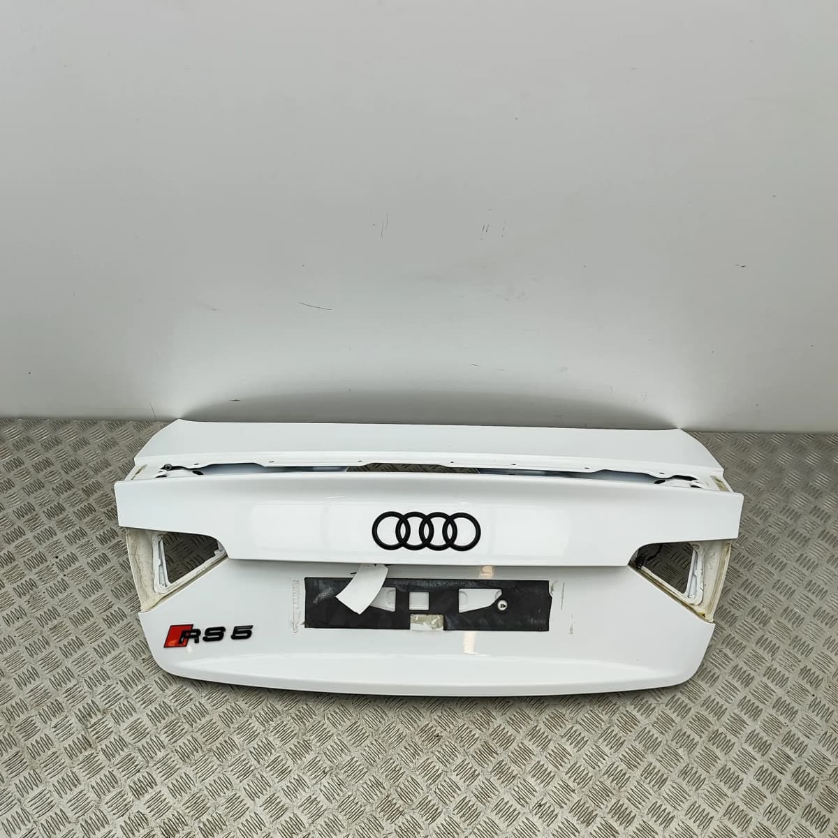 AUDI A5 8T3 Tailgate Bootlid 8T0827023AN 4.2 Petrol 331kw 2011 36522227