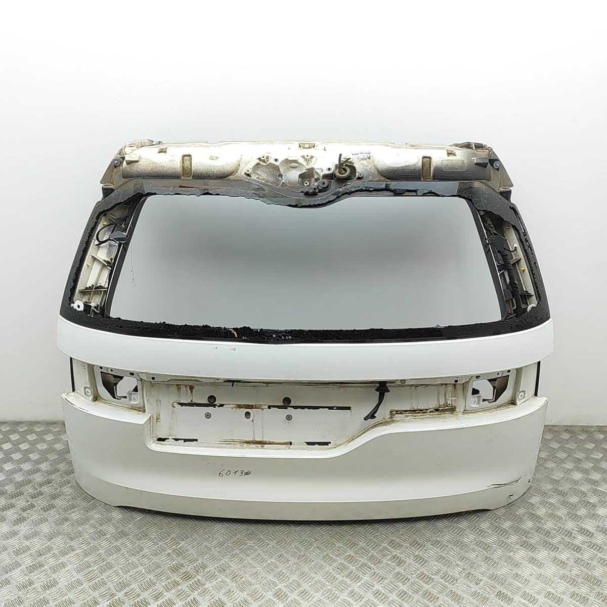 LAND ROVER DISCOVERY MK5 L462 Tailgate Bootlid HY32-40010-AG 33924310