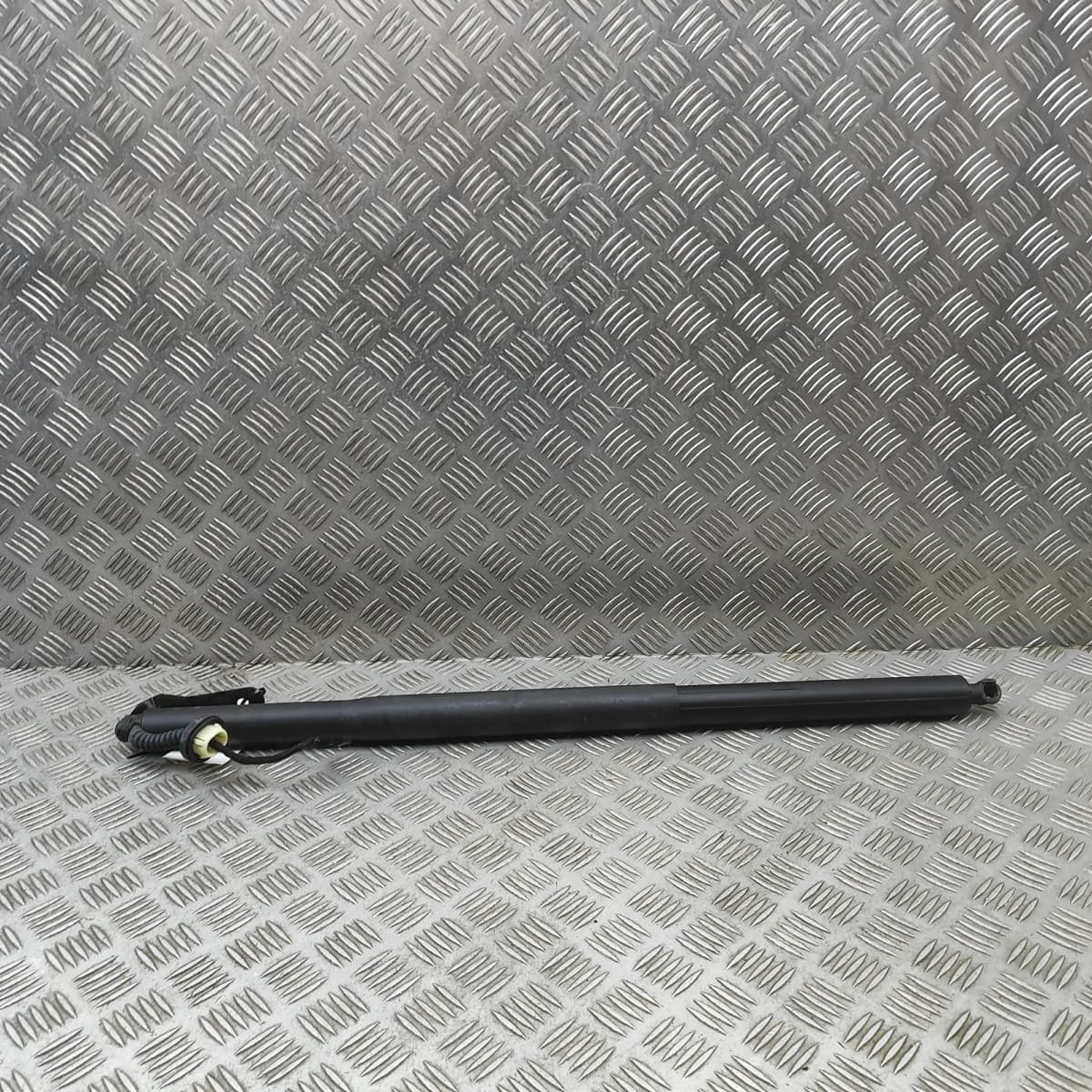 BMW X6G06 Right Side Tailgate Gas Strut 5A1DEC5 34082431