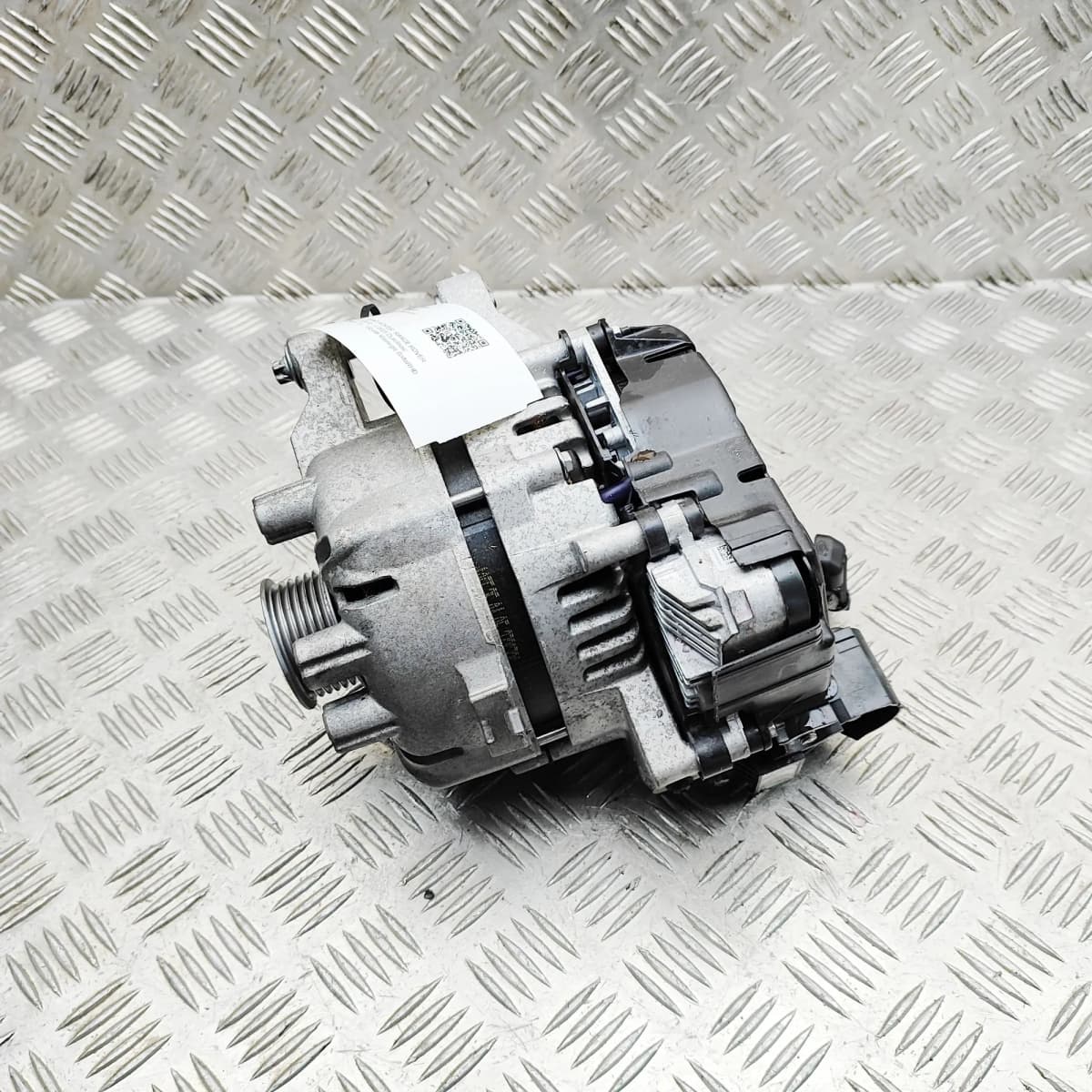 LR RANGE ROVER EVOQUE L551 Alternator Generator L8A2-11A240-BF 2.0 Hybrid 150kW