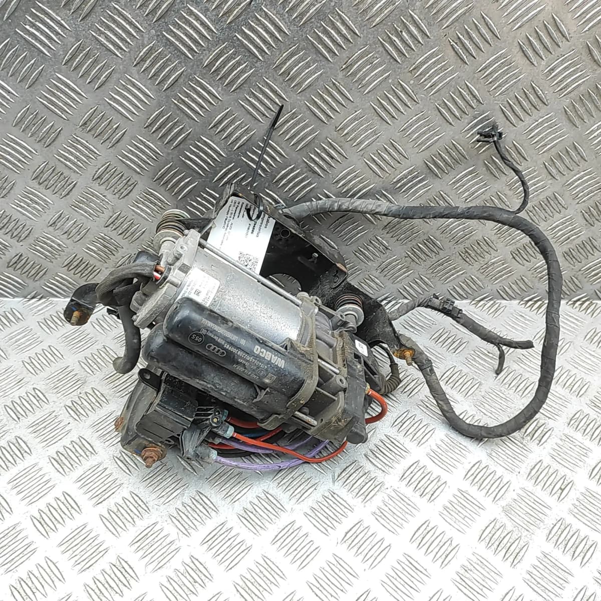 AUDI Q7 4M MK2 Air Suspension Compressor 4M0616005H 4.0 Diesel 320kW 2016