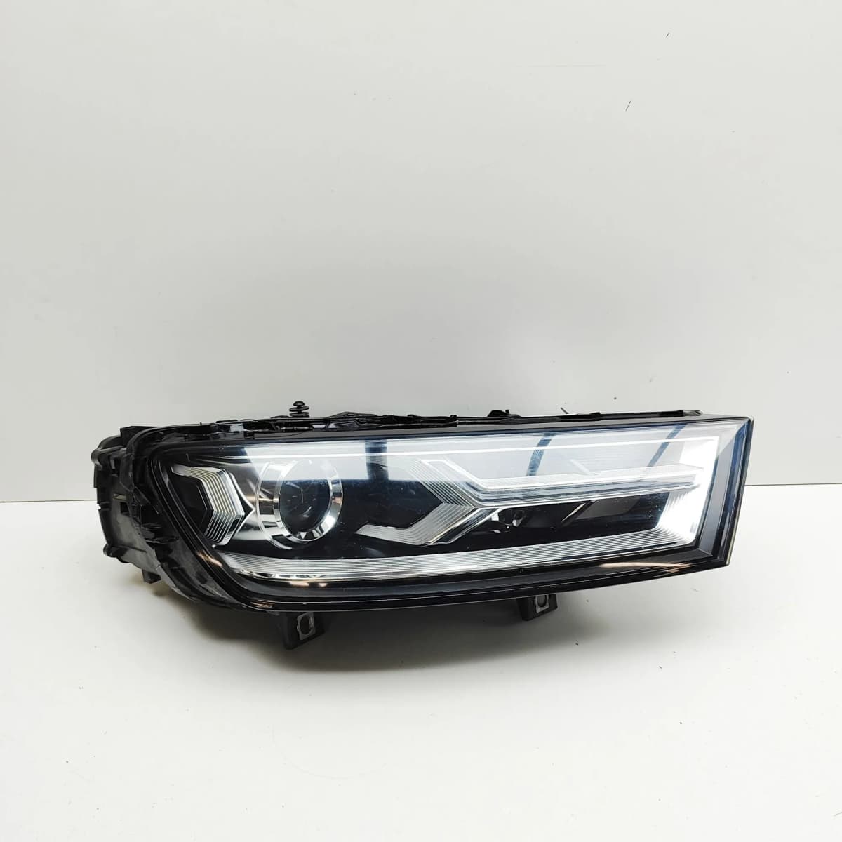 AUDI Q7 4M Front Right Headlight RHD 4M0941044A 3.0 Diesel 200kw 2016 33985617