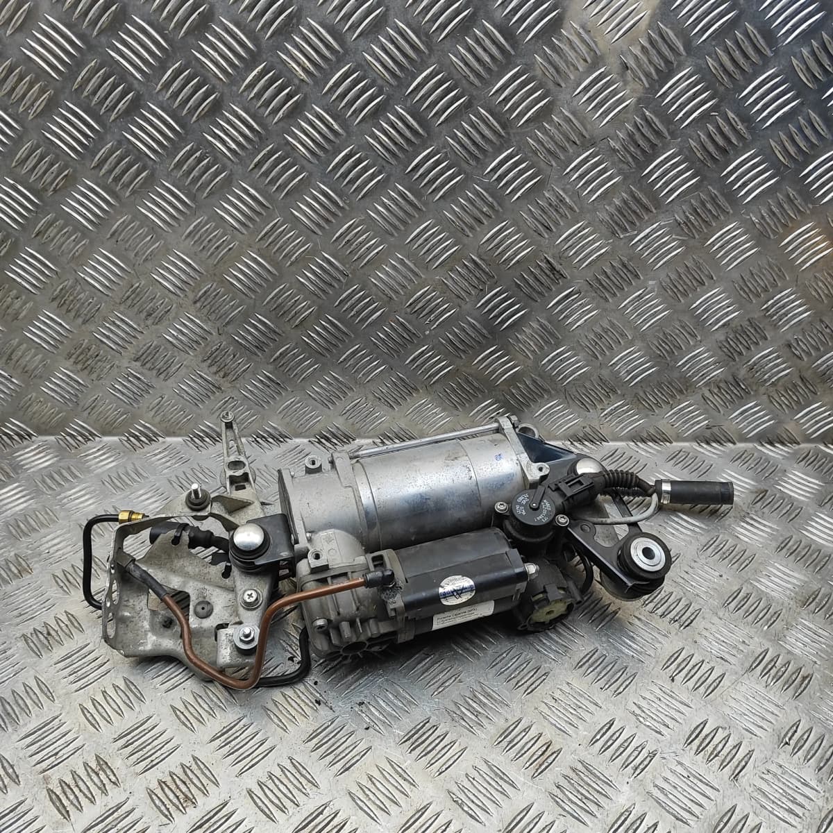 PORSCHE CAYENNE 9PA Air Suspension Compressor 95535890300 3.2 Petrol 28931478