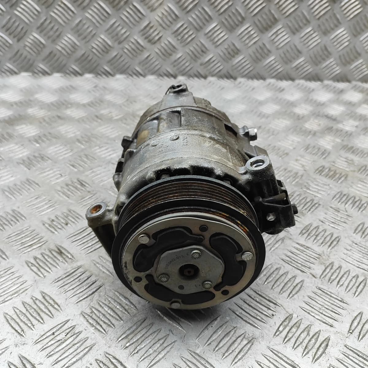 LR DISCOVERY V L462 Air Condition A/C Pump M8A2-19D629-CB 3.0 Hybrid 221kW 2023