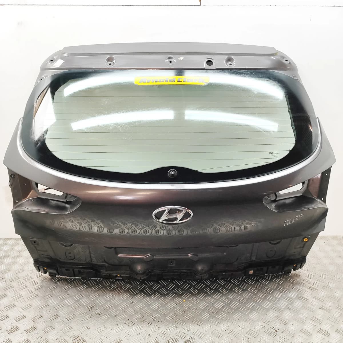 HYUNDAI TUCSON TL Tailgate Bootlid 73700-D7000 1.7 Diesel 85kw 36075740