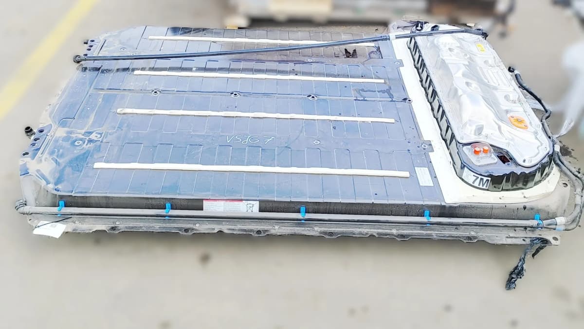 TESLA MODEL Y Battery 1700014-98-F 2023 35647813