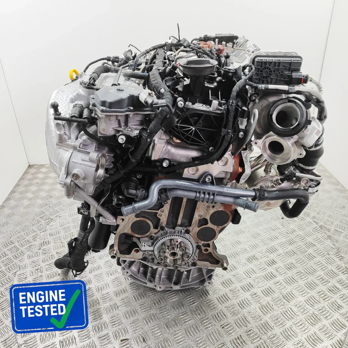 VOLKSWAGEN MULTIVAN T7 Engine Motor DZLA 2.0 Diesel 110kW 2025 34400125