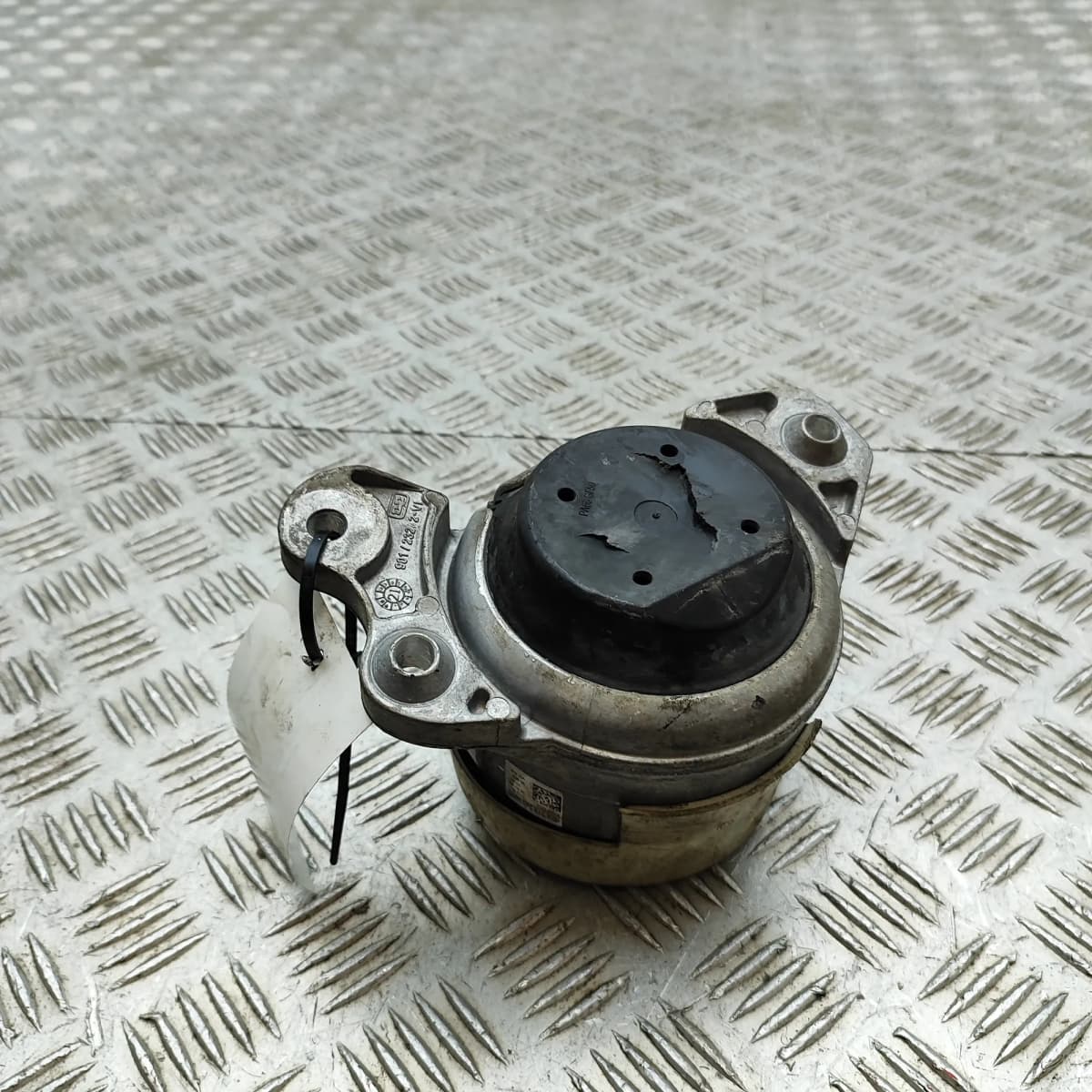 MERCEDES-BENZ GLC X253 Left Side Engine Mount A2132403900 2.0 Diesel 180kW 2022