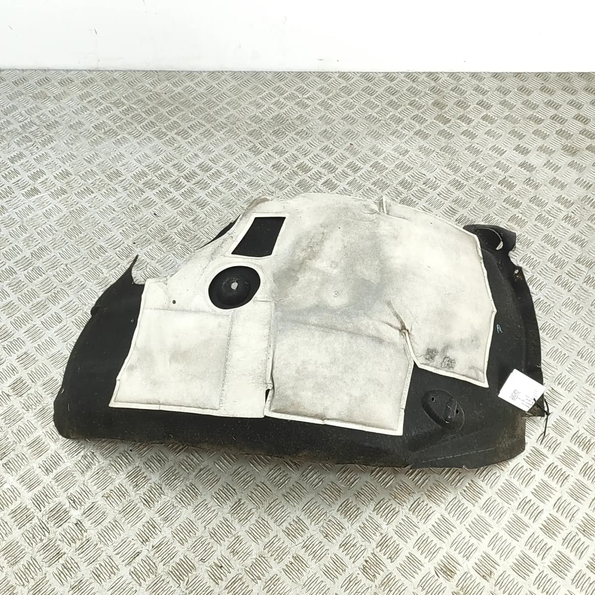 LAND ROVER DISCOVERY V L462 Front Left Arch Liner Rear Part CPLA-16A579-AJ 2017