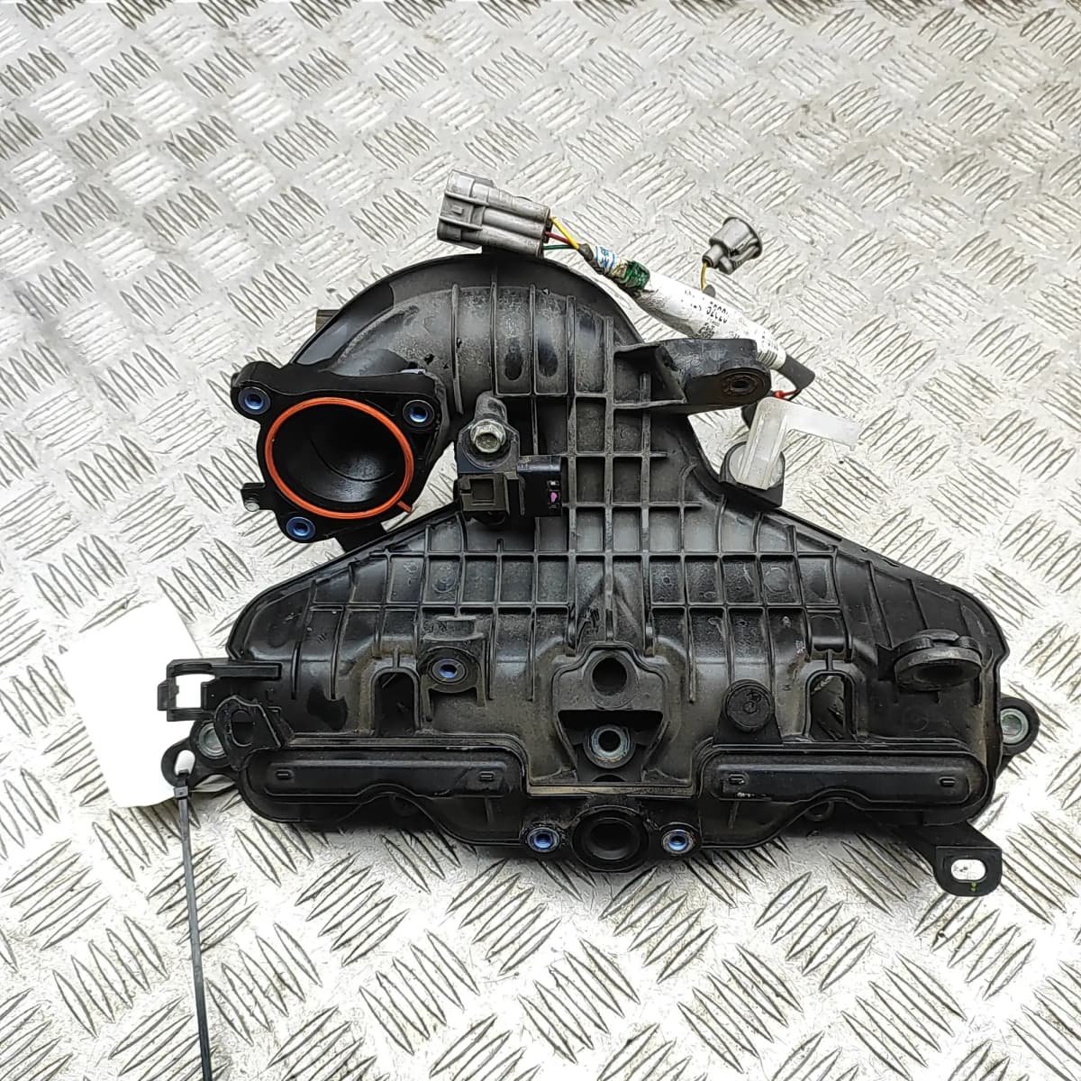 TOYOTA YARIS P13 Intake Manifold 17120-21060 1.5 Petrol / electricity 34023894