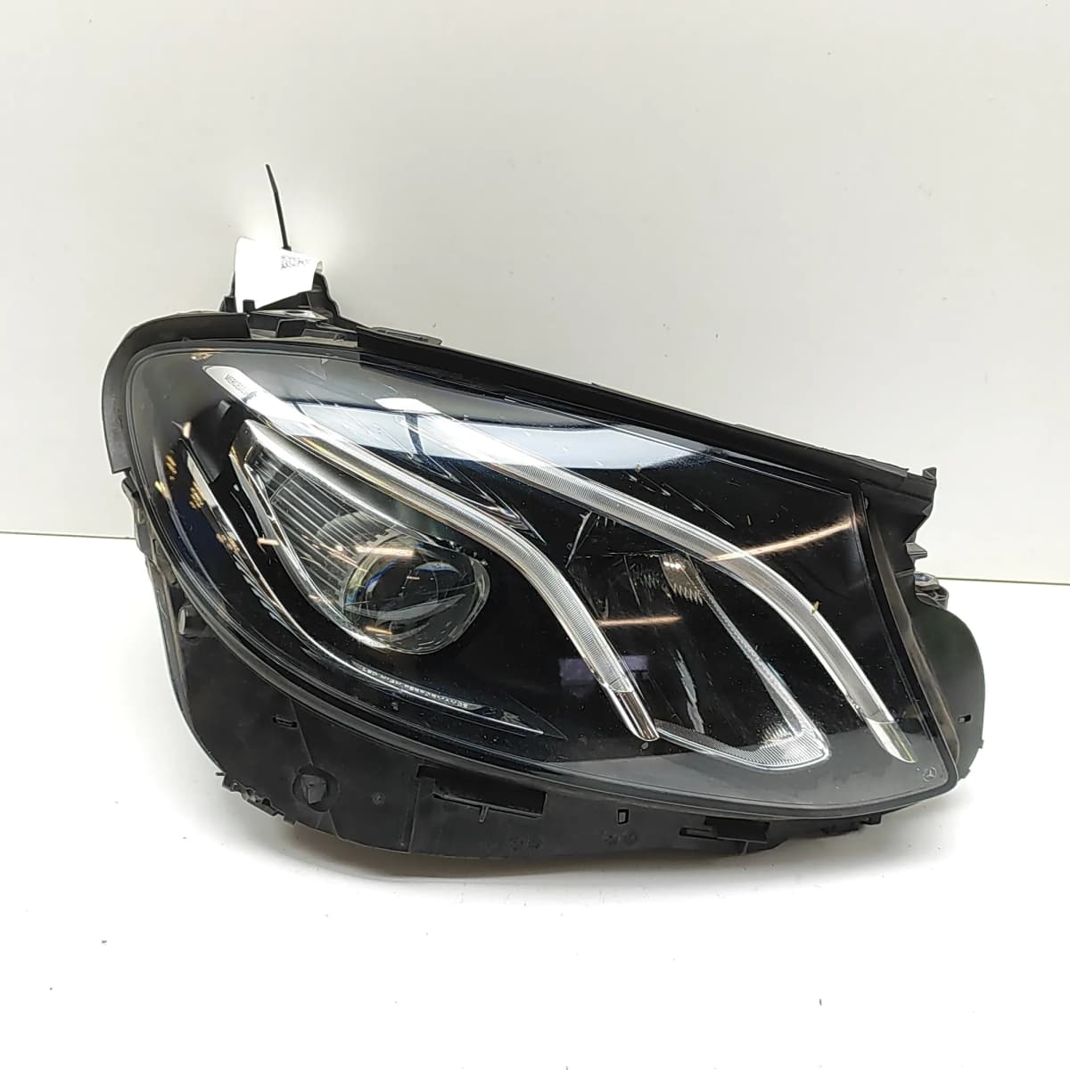 MERCEDES-BENZ E T-Model S213 Front Right Headlight RHD A2139064204 32391646