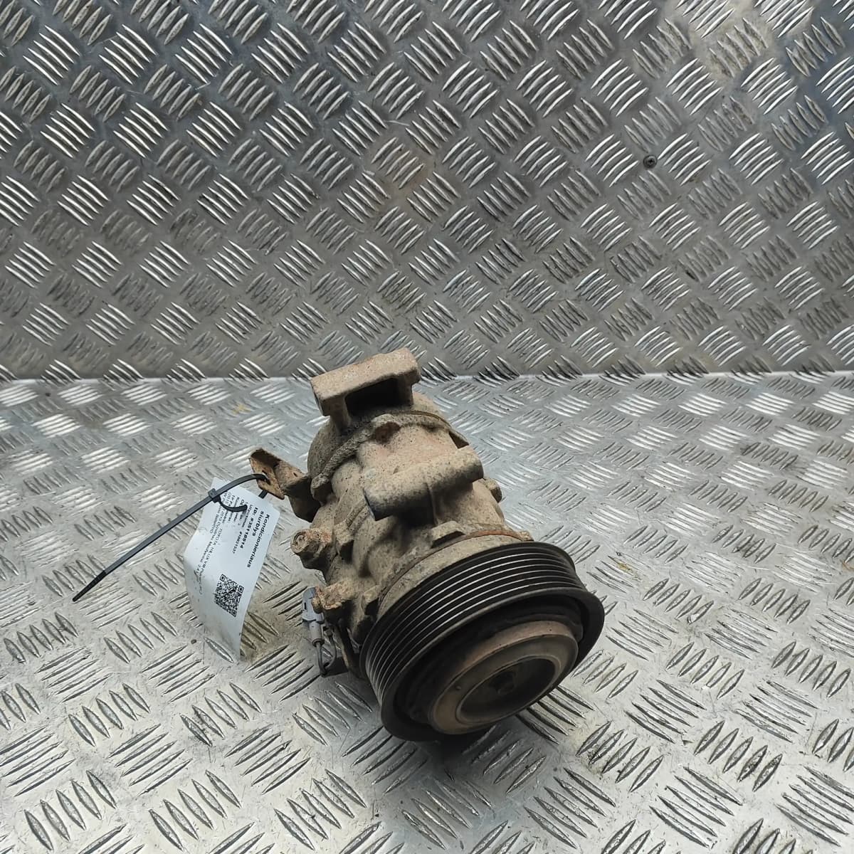 TOYOTA HILUX MK8 Pick-up Air Condition A/C Pump X1447280-5460 35118514
